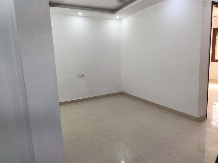 Room, sector 19 dwarka 2 Bedroom 75 Sq.Yd. Builder Floor In Sector 19 Dwarka Delhi 10773488
