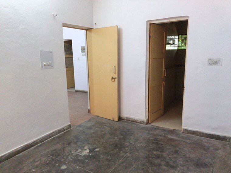 Room, sarv-priya-mahajan-cghs 3 Bedroom 1400 Sq.Ft. Apartment In Sector 14 Dwarka Delhi 10773489