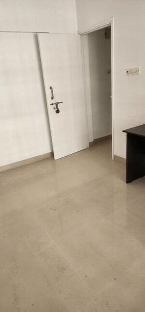 Room in 2 BHK Apartment at Skyline Villa, Powai – for Rent