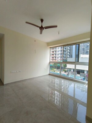 Room in 2 BHK Apartment at Tata Serein, Pokhran Road No Two – for Rent