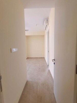 Room in 2 BHK Apartment at Tata Serein, Pokhran Road No Two – for Rent