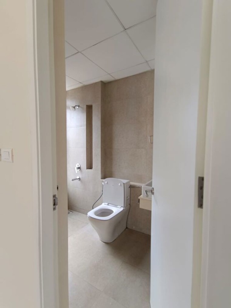 Bathroom, tata-serein 2 Bedroom 850 Sq.Ft. Apartment In Pokhran Road No Two Thane 10773510