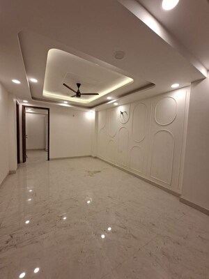 3 BHK Builder Floor For Rent in Saket