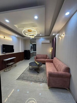 1 BHK Builder Floor For Rent in Saket