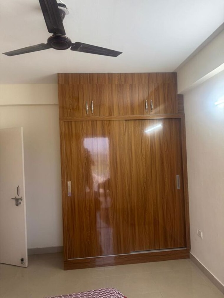 Room, gls-avenue-81 2.5 Bedroom 740 Sq.Ft. Apartment In Sector 81 Gurgaon 10773516