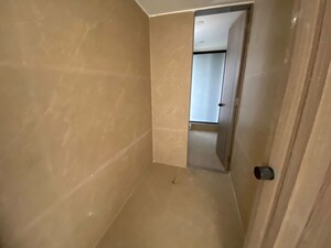 Room in 3.5 BHK Apartment at Seawoods Sector 40 – for Sale