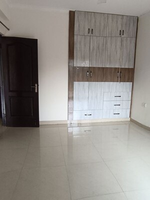 Room in 2 BHK Apartment at Saviour Park Phase III, Mohan Nagar – for Rent