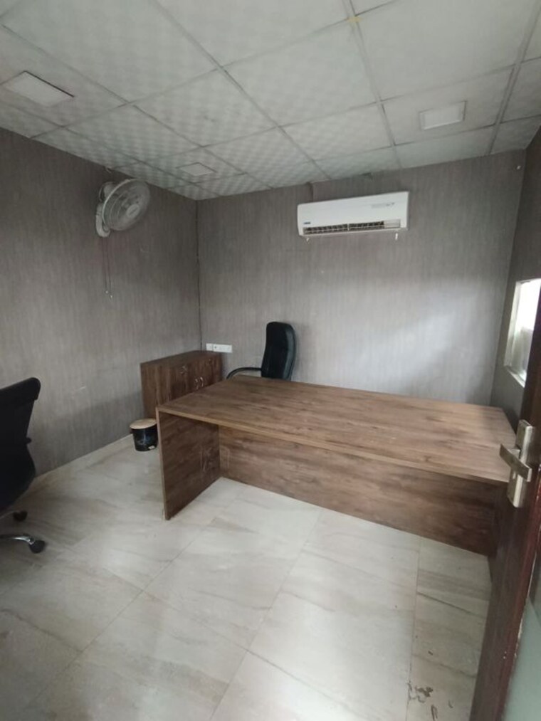 Exterior View, sector 2 Commercial Office Space 2200 Sq.Ft. In Sector 2 Noida 10773548
