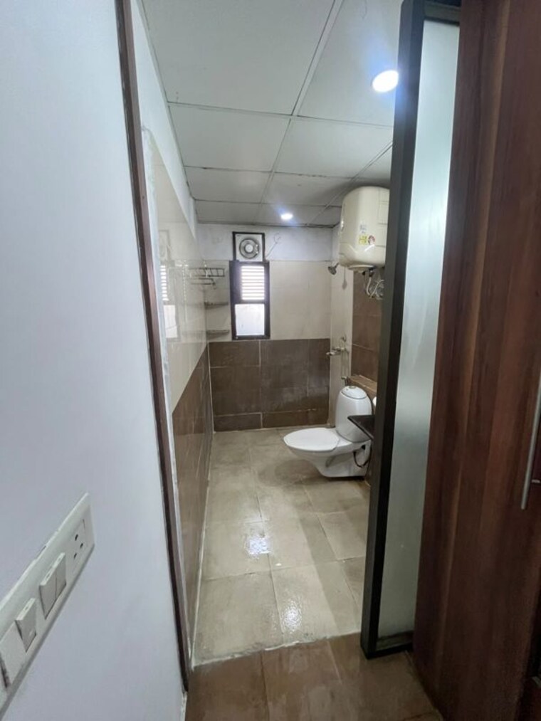 Bathroom, civitech-sampriti 4 Bedroom 2380 Sq.Ft. Apartment In Sector 77 Noida 10773575
