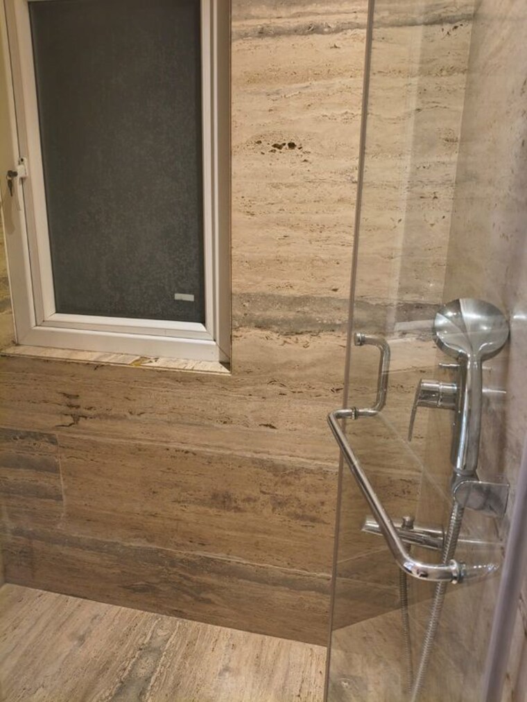Bathroom, lajpat nagar 4 2 Bedroom 900 Sq.Ft. Builder Floor In Lajpat Nagar 4 Delhi 10773580