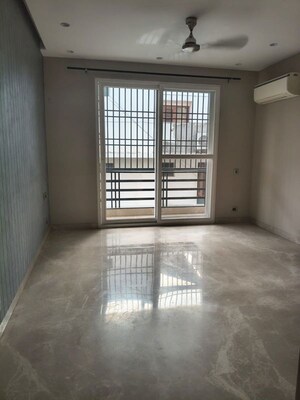 Room in 2 BHK Builder Floor at Lajpat Nagar 4 – for Sale