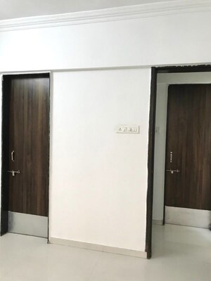 Room in 1 BHK Apartment at Defence Colony – for Sale