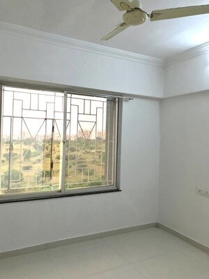 Room in 1 BHK Apartment at Defence Colony – for Sale