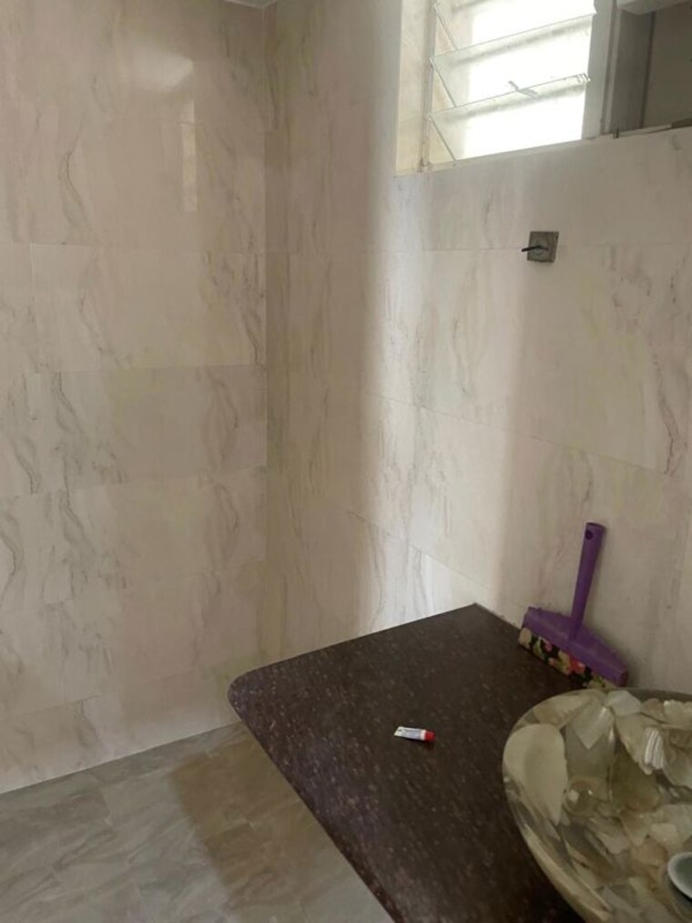 Bathroom, bungalow area 3 Bedroom 2480 Sq.Ft. Villa In Bungalow Area Ahmedabad 10773603