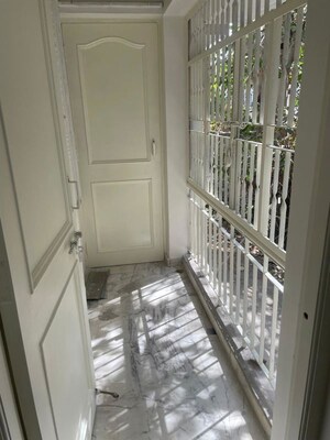 Balcony in 3 BHK Villa at Bungalow Area – for Rent