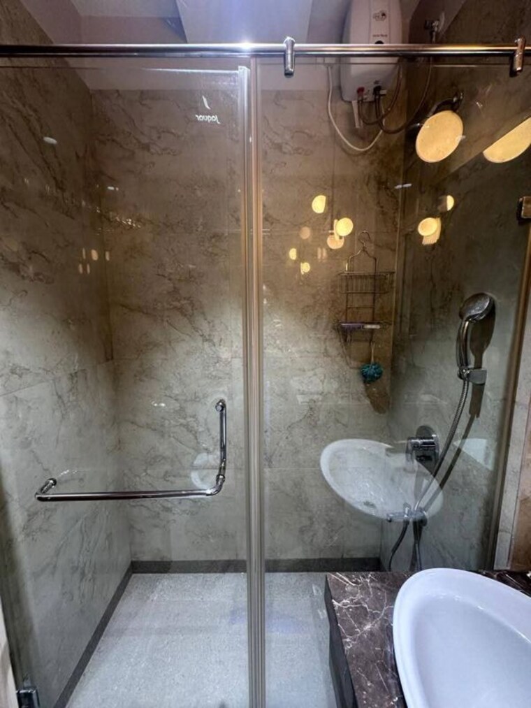 Bathroom, l-t-crescent-bay-t2 2 Bedroom 840 Sq.Ft. Apartment In Parel Mumbai 10773626