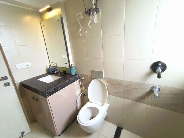Bathroom, m3m-marina 2 Bedroom 1214 Sq.Ft. Apartment In Sector 68 Gurgaon 10773631