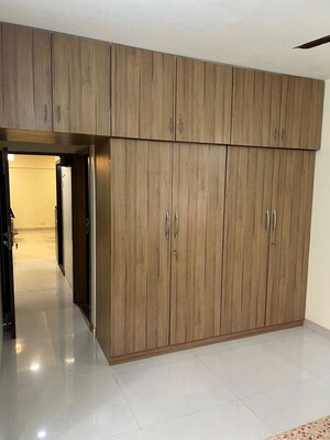 Room in 2 BHK Apartment at Harmony CHS Goregaon East, Goregaon East – for Rent