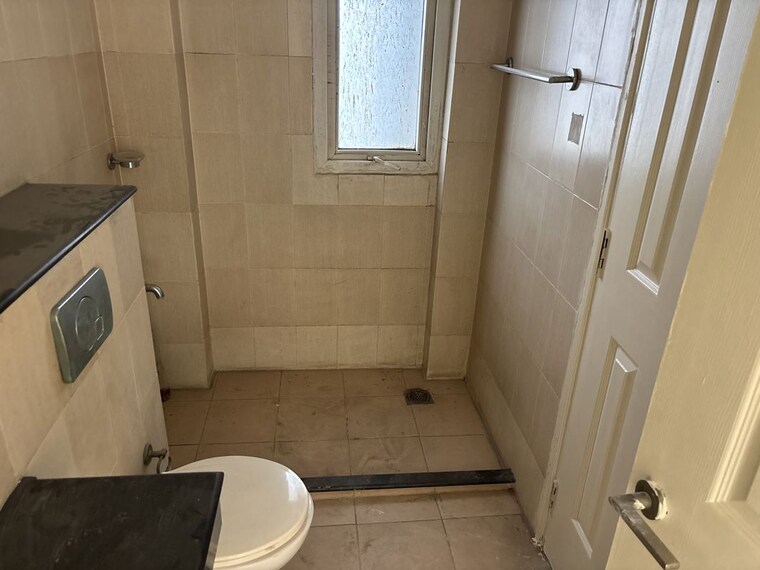 Bathroom, emaar-the-palm-drive-palm-studios 2 Bedroom 1200 Sq.Ft. Apartment In Sector 66 Gurgaon 10773642