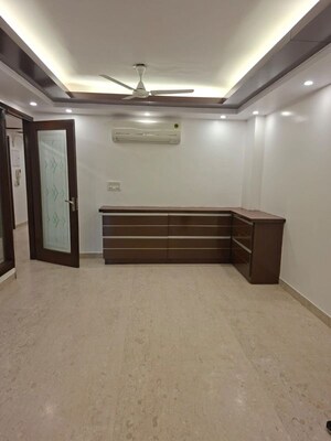Kitchen in 3 BHK Builder Floor at Lajpat Nagar 4 – for Sale