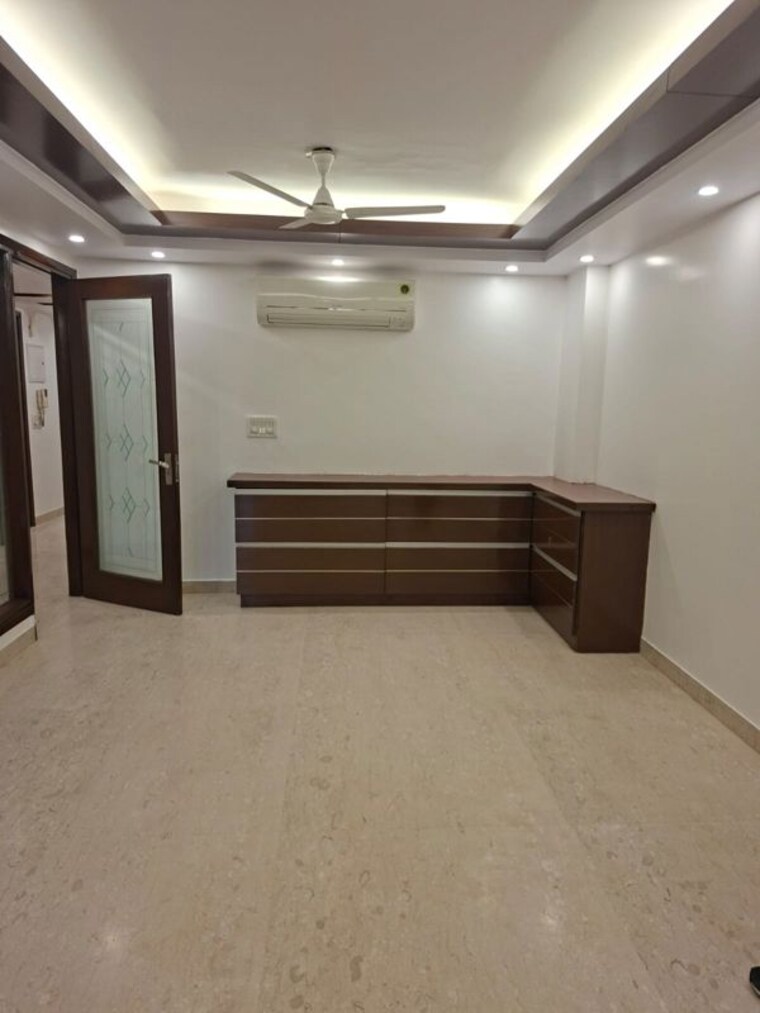 Kitchen, lajpat nagar 4 3 Bedroom 1800 Sq.Ft. Builder Floor In Lajpat Nagar 4 Delhi 10773640