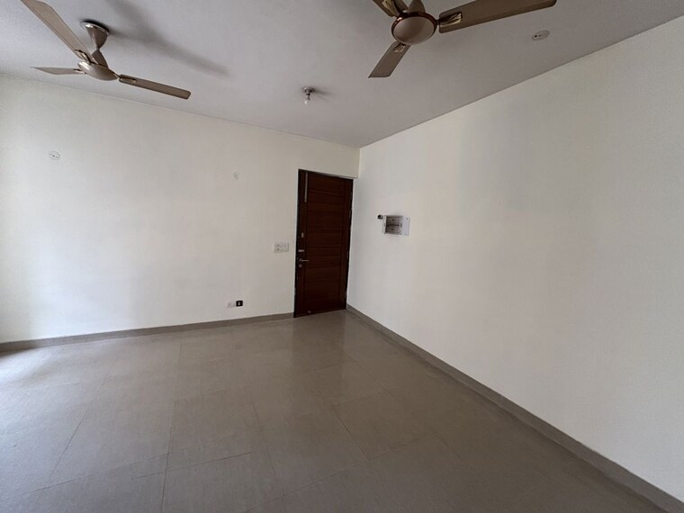 Room, emaar-the-palm-drive-palm-studios  1200 Sq.Ft. Apartment In Sector 66 Gurgaon 10773713