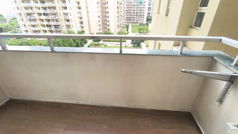 Balcony, bptp-spacio 3.5 Bedroom 100 Sq.Yd. Apartment In Sector 37d Gurgaon 10773719