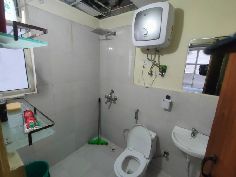 Bathroom, pyramid-fusion-homes 2 Bedroom 698 Sq.Ft. Apartment In Sector 70a Gurgaon 10773727