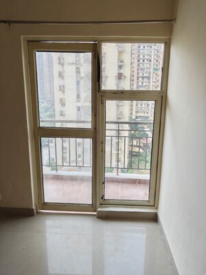 Room in 2 BHK Apartment at Aims Golf City, Sector 75 – for Rent