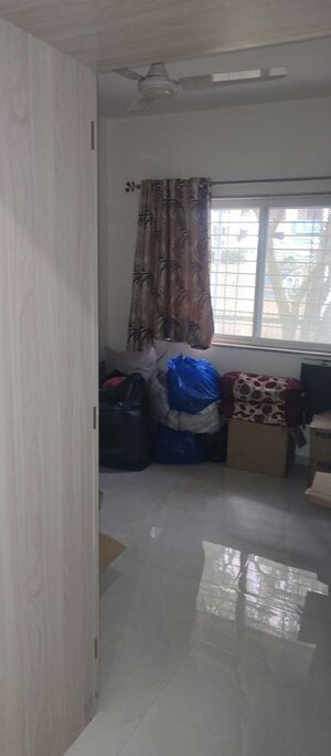 Room in 2.5 BHK Apartment at Nyati Estate, Mohammadwadi – for Rent
