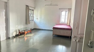 1 BHK Apartment For Rent in Pradhikaran