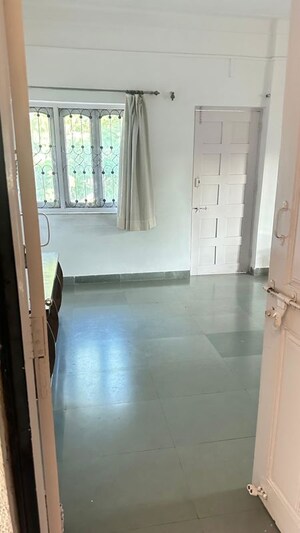 Room in 1 BHK Apartment at Pradhikaran – for Rent