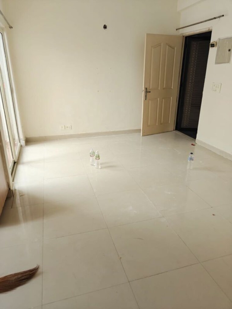 Room, maxblis-white-house 2 Bedroom 900 Sq.Ft. Apartment In Sector 75 Noida 10773833