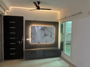 3.5 BHK Apartment For Rent in Prateek Grand City, Siddharth Vihar