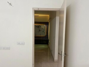 Room in 3.5 BHK Apartment at Prateek Grand City, Siddharth Vihar – for Rent