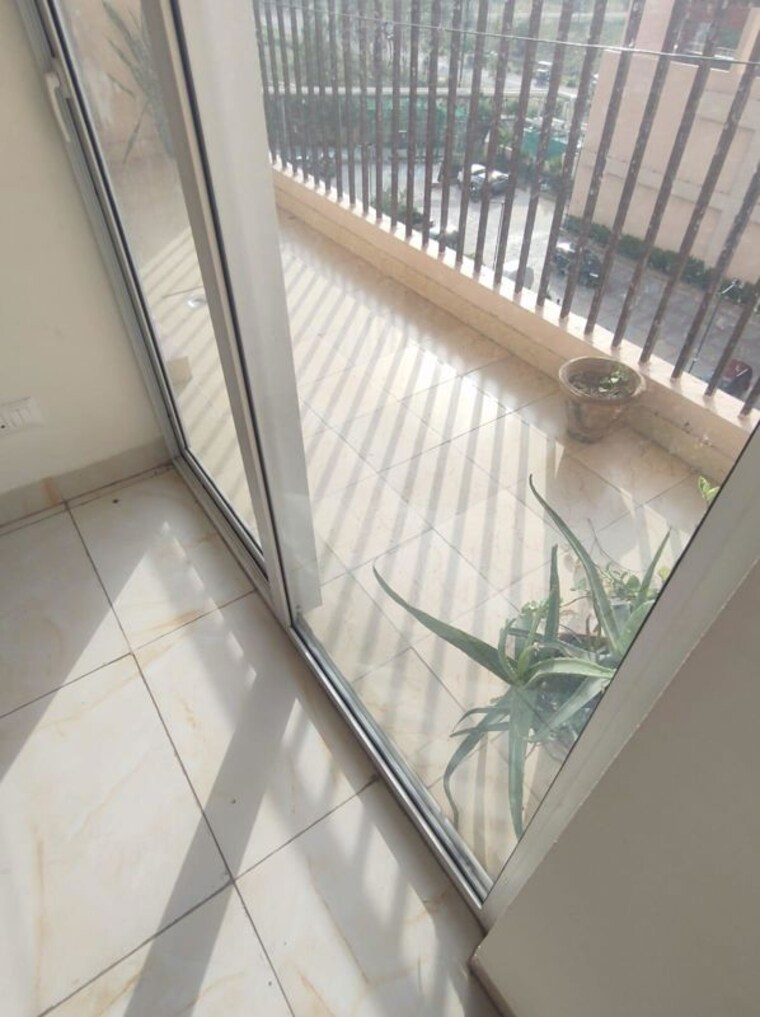 Balcony, gaur-atulyam 3 Bedroom 1300 Sq.Ft. Apartment In Omicron I Greater Noida Greater Noida 10773823