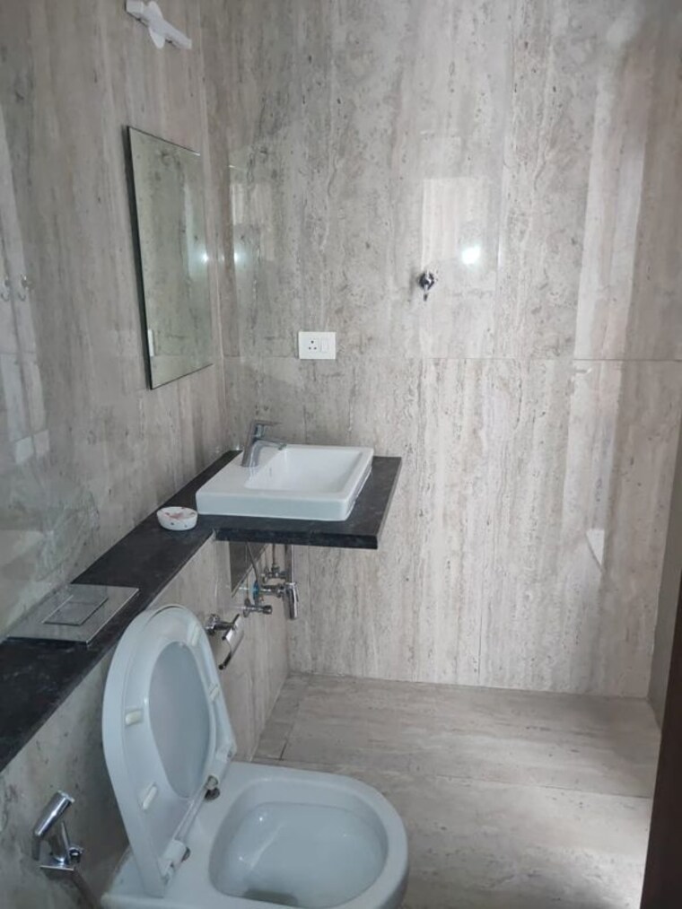 Bathroom, runwal-elegante 3 Bedroom 1065 Sq.Ft. Apartment In Andheri West Mumbai 10699051