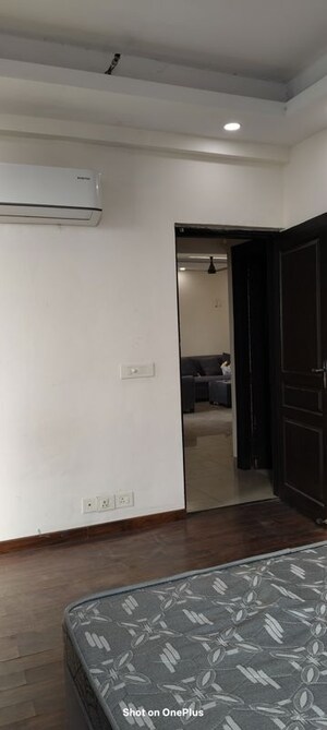 Room in 2 BHK Apartment at 3C Lotus Zing, Sector 168 – for Rent