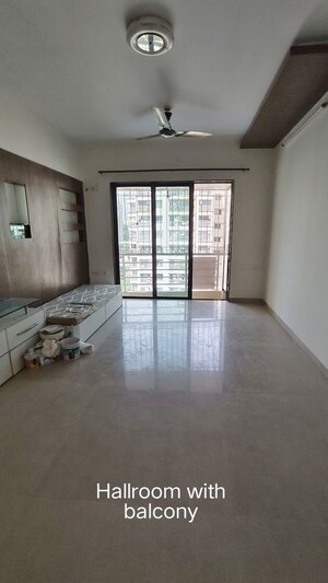 Room in 2 BHK Apartment at Atul Blue Meadows, Andheri East – for Sale