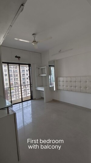 Room in 2 BHK Apartment at Atul Blue Meadows, Andheri East – for Sale