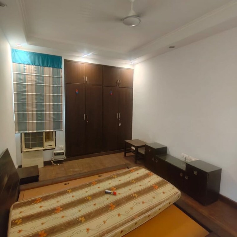 Bedroom, sector 57 3 Bedroom 180 Sq.Yd. Builder Floor In Sector 57 Gurgaon 10773895