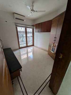 Kitchen in 4 BHK Apartment at Dheeraj Manor, Halasuru – for Rent