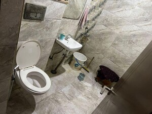 Team Area in 1 BHK Independent House at Sarita Vihar – for Rent