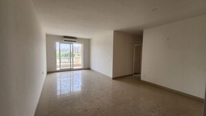 Room in 3.5 BHK Apartment at Silverglades The Melia, Sohna Sector 35 – for Rent