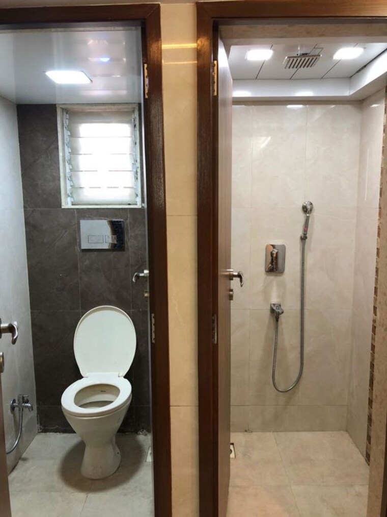 Bathroom, tamir-tower-52 1 Bedroom 400 Sq.Ft. Apartment In Nagpada Mumbai 10773962
