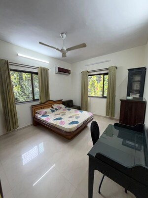 Living Room in 2 BHK Apartment at Turner Road – for Rent