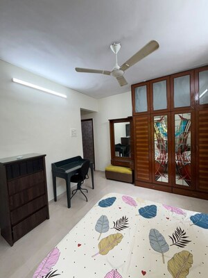 Living Room in 2 BHK Apartment at Turner Road – for Rent
