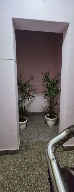 Furnished Amenities in 3.5 BHK Apartment at M3M Heights, Sector 65 – for Rent