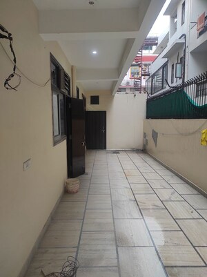 Team Area in 3 BHK Builder Floor at Sector 46 – for Rent