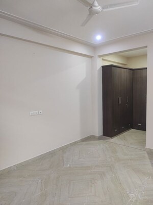 Furnished Amenities in 3 BHK Builder Floor at Sector 46 – for Rent